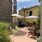 بيت للعطل The Old Mansion