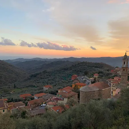 The Old Mansion Semesterbostad Vasia