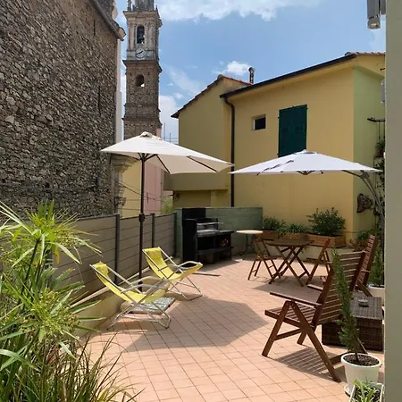 بيت للعطل The Old Mansion