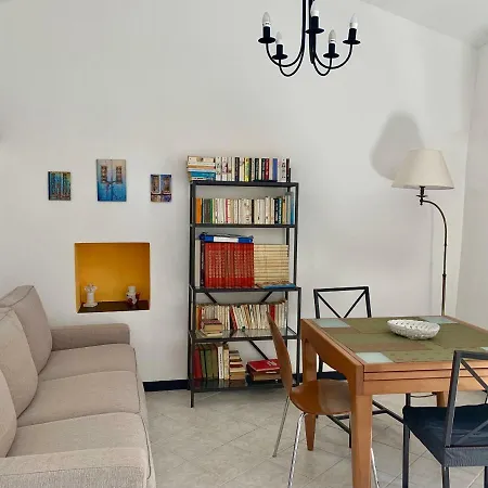 Semesterbostad The Old Mansion Vasia