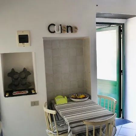 The Old Mansion بيت للعطل *