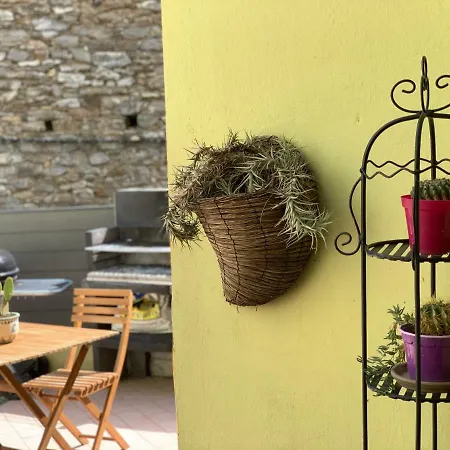 Semesterbostad The Old Mansion Vasia