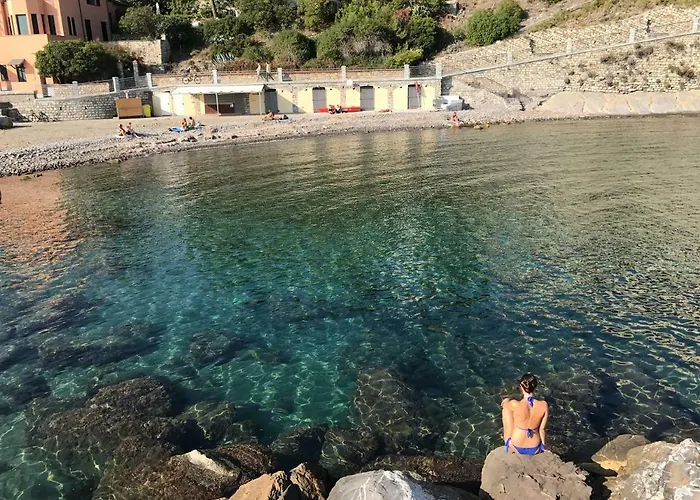 Semesterbostad The Old Mansion Vasia